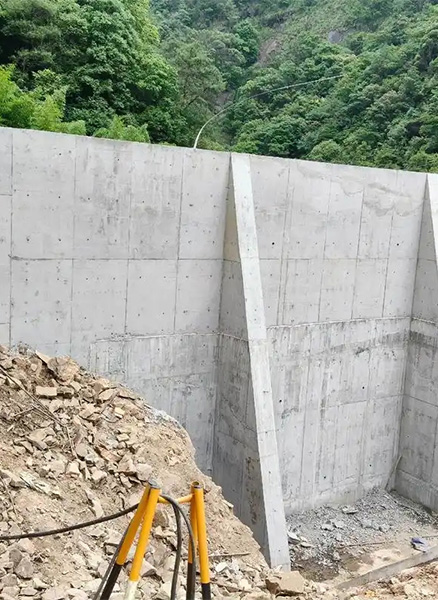 滁州天长重力式挡土墙